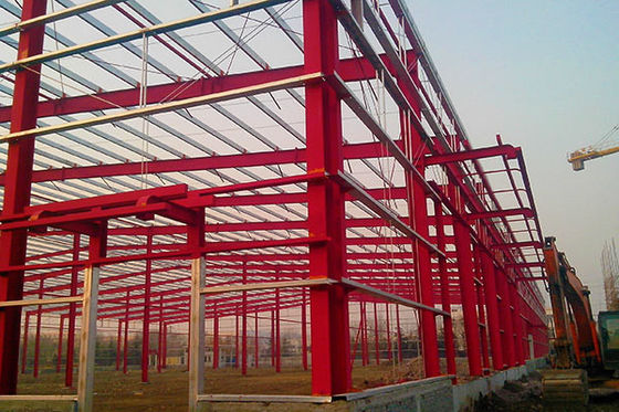 Lekka prefabrykowana konstrukcja stalowa Budowa magazynu / budynku rolniczego