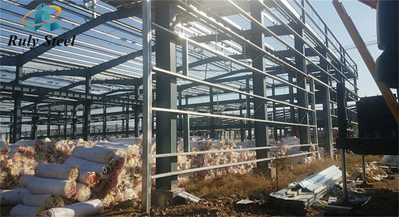 Konstrukcja stalowa przemysłowa Fabrykacja Prefabrykowana struktura stalowa portalu