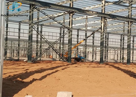 Cement Skład Duża przestrzeń Prefabrykowane konstrukcje stalowe Budynki Materiały budowlane Prefabrykowane metalowe warsztaty