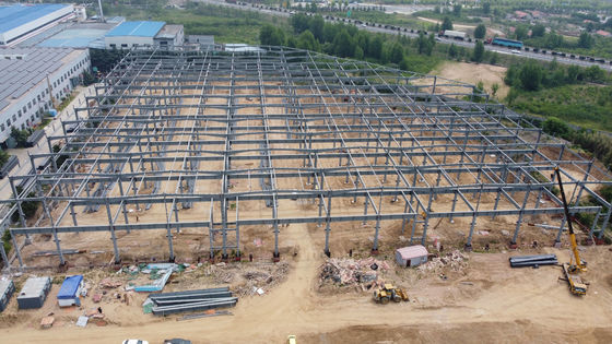 Prefabrykowany magazyn konstrukcji stalowych z belkami H-sekcji 50-letnia żywotność