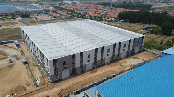 Q235B Budownictwo stalowe Konstrukcja stalowa prefabrykowana z panelami izolacyjnymi