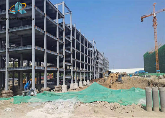 Qingdao Manufacture Profesjonalne projektowanie Zindywidualizowana konstrukcja stalowa Pre-Made Factory Workshop
