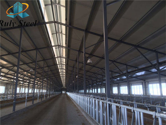 Młyny z panelami kanapkowymi Bolt Connection Steel Structure Factory Warehouse