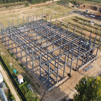 Prefabrykowana konstrukcja stalowa magazyn Q235B Q355B ASTM A36 Duży przedział