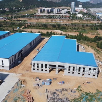 Hala stalowa prefabrykowana 200m x 150m dla fabryki logistycznej