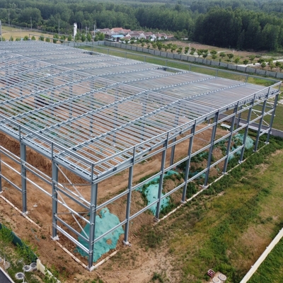 Magazyn stalowy prefabrykowany ze stalową ramą Q355B