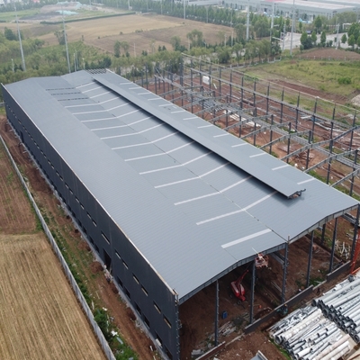 Prefabrykowana stalowa konstrukcja dachu kratowego warsztatu Q235B Q355B