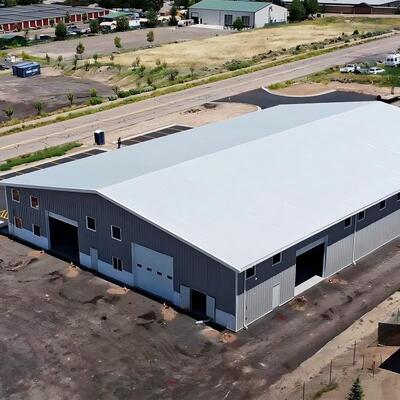 Gwarancja jakości Prefabrykowana konstrukcja stalowa Bolt Connected Warehouse do użytku przemysłowego lub magazynowego