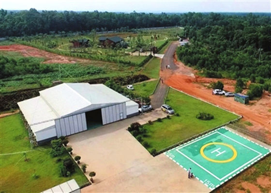 Hangar dla śmigłowców ze szklaną izolacją
